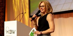 HDBW Absolventenfeier 2025 - Moderation durch Kanzlerin Silke Biermann