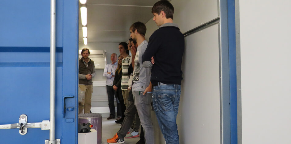 StudiumPlus Factory-in-a-box StudiumPlus Factory-in-a-box - HDBW-Studiengruppe bei Nokia