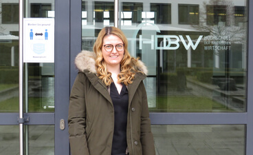 HDBW Studentin Pia Aschenbrenner im Merkur Interview