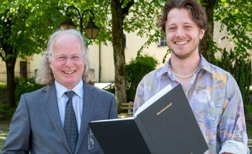 Bachelorarbeit Vincent Schweighöfer und Betreuer HDBW Prof. Oliver Schlick