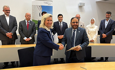 HDBW und HBMSU vereinbaren strategische Partnerschaft - Vertragsunterzeichnung in München mit versammelter Delegation